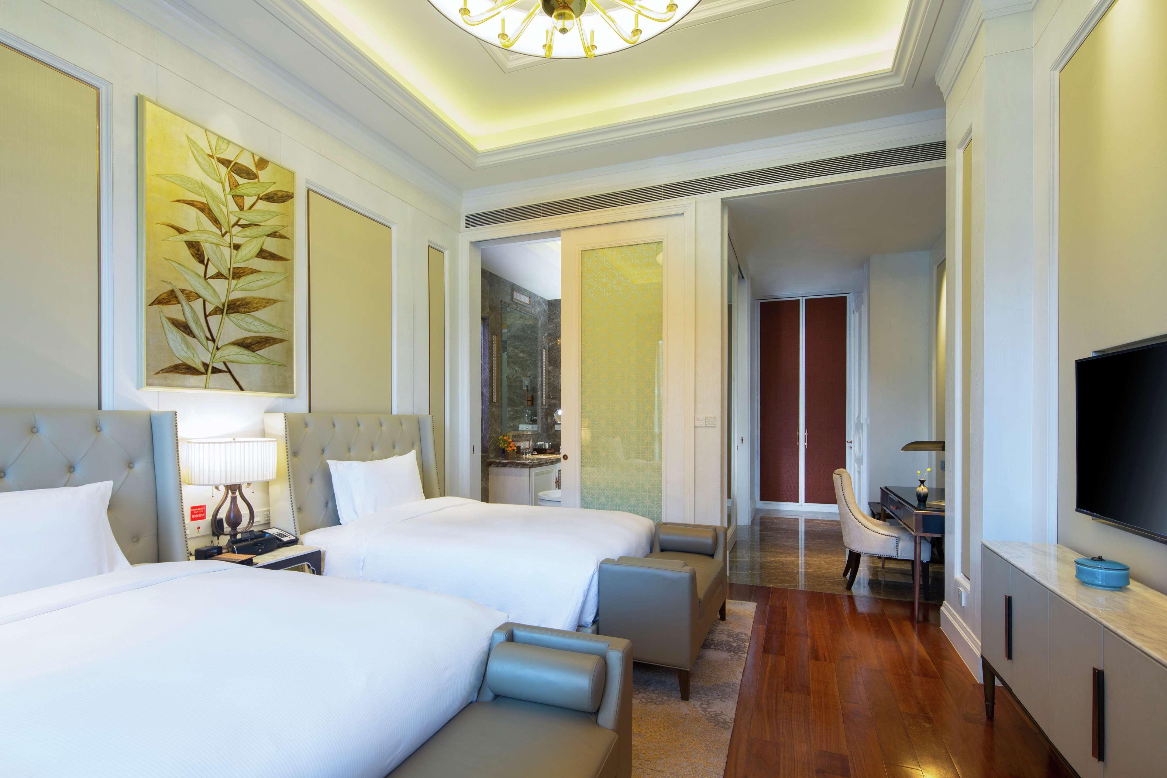 Hilton Yuxi Fuxian Lake Chengjiang  Exterior foto