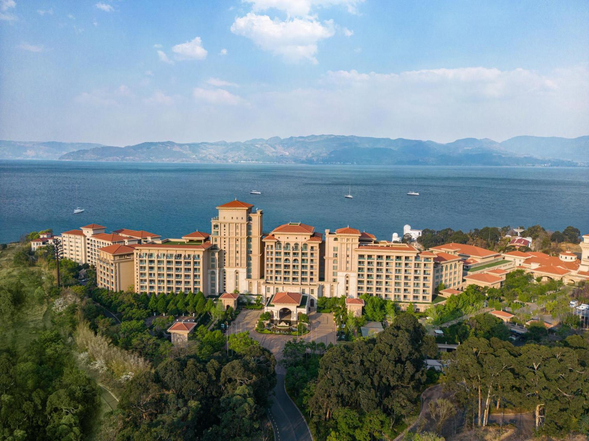 Hilton Yuxi Fuxian Lake Chengjiang  Exterior foto